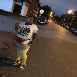 Meet your Posher, Shondra